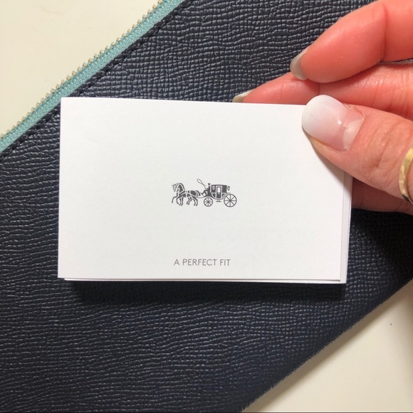 NWT-REAL COACH WRISTLET W STAR CHARM (DARK navy) - Picture 5 of 6